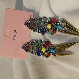 Dangle earrings